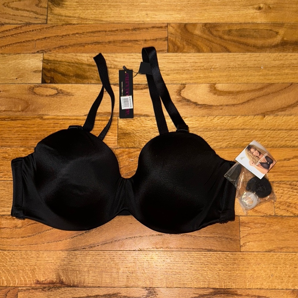 Women's Black Curvy Couture Smooth-strapless multi-way Bra 38C‎